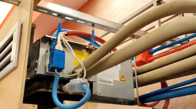 青島空調漏水應該怎樣維修